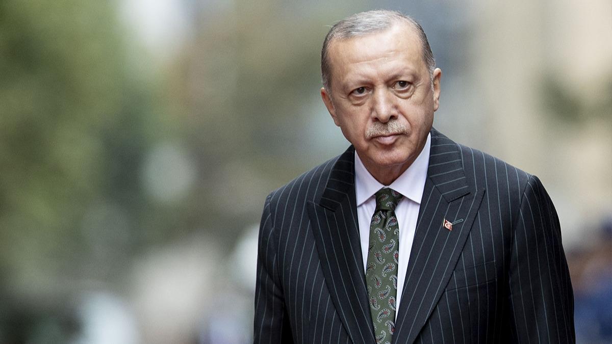 Cumhurbakan Erdoan'dan ehit ailelerine mesaj