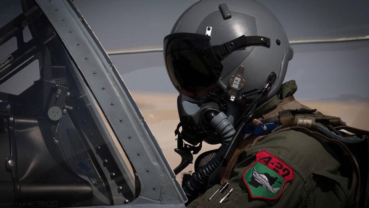 ABD, Afgan pilotlar konusunda zbekistan ile anlat!