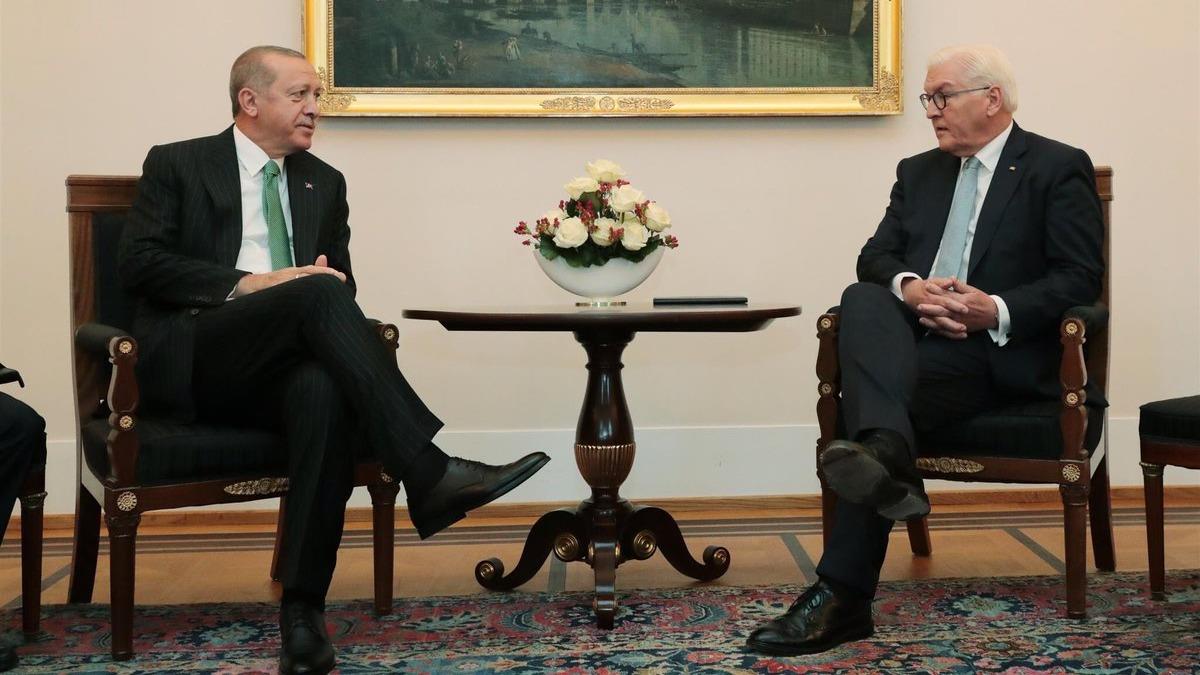 Almanya Cumhurbakan ile gren Bakan Erdoan: Trkiye'nin yeni bir g ykn kaldracak kapasitesi yok