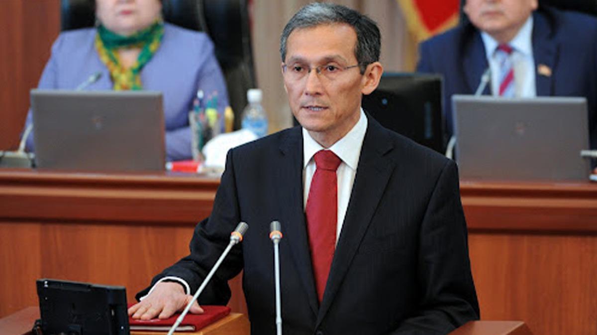 Eski Babakan Otorbayev gzaltna alnd 