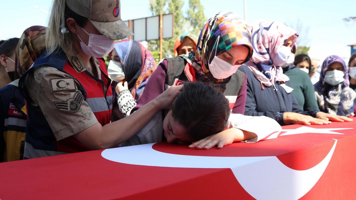 Irak'n kuzeyinde ehit olan Uzman avu Solak, son yolculuuna uurland