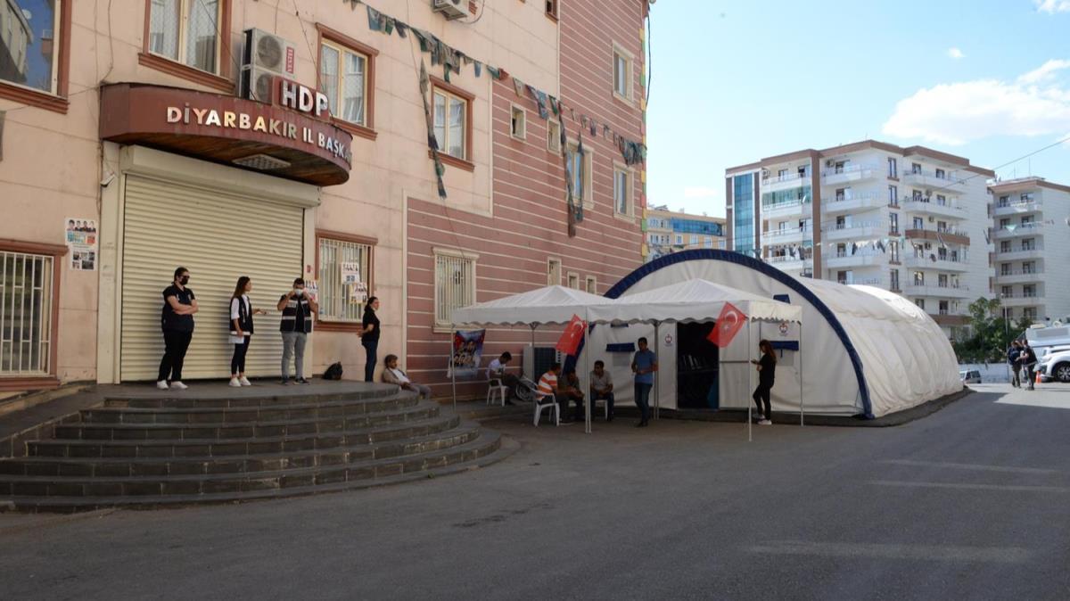 Evlat nbetindeki baba: Teslim olun, bu hasret bitsin