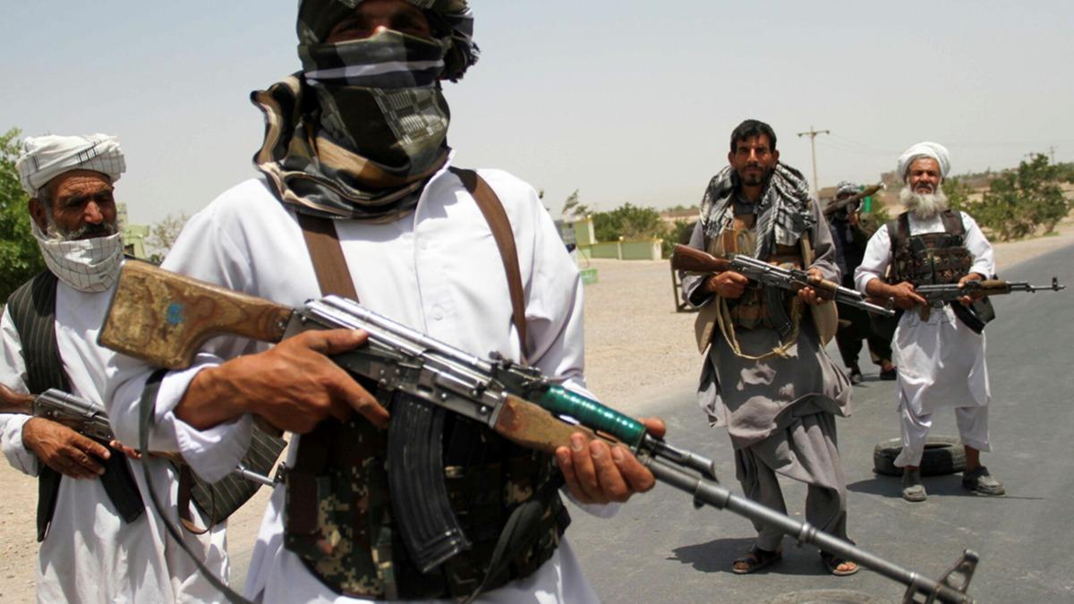 Taliban kontrolndeki Nangarhar'da silahl saldr: 3 l