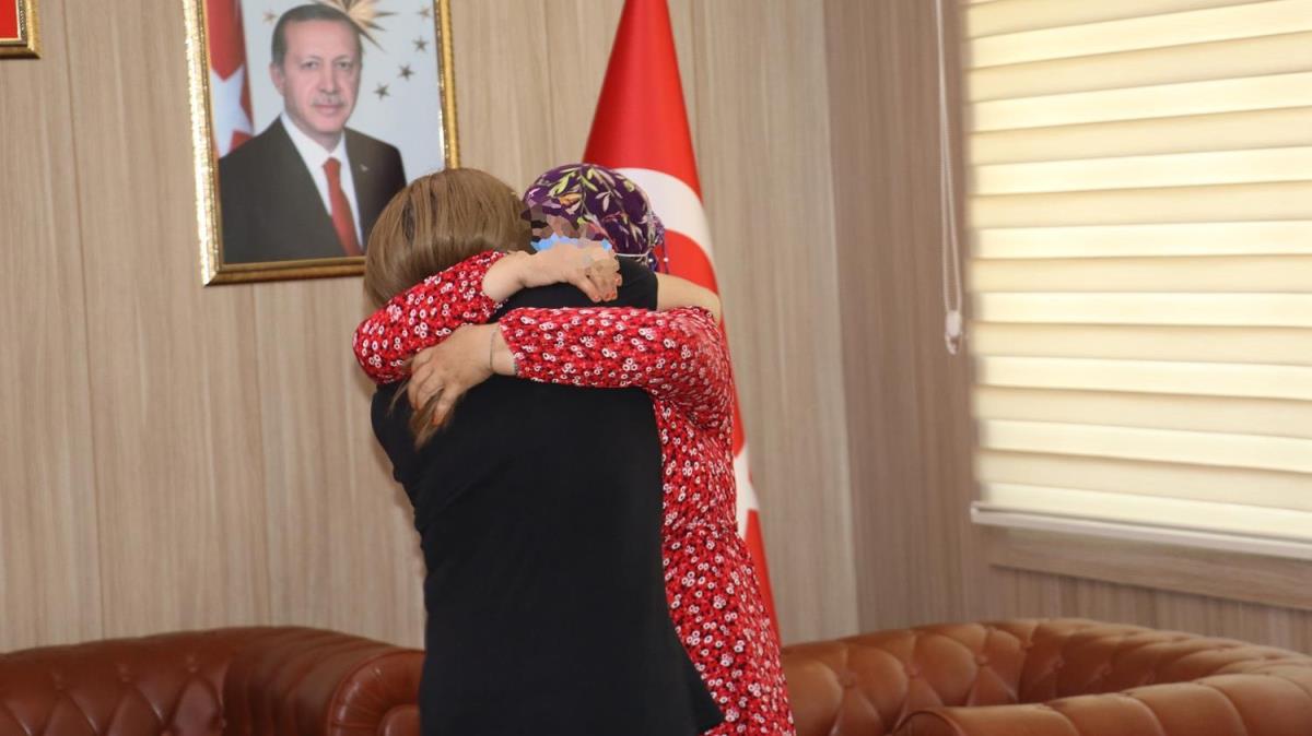 kna sonucu teslim olan kadn terrist Mardin'de ailesiyle bulutu