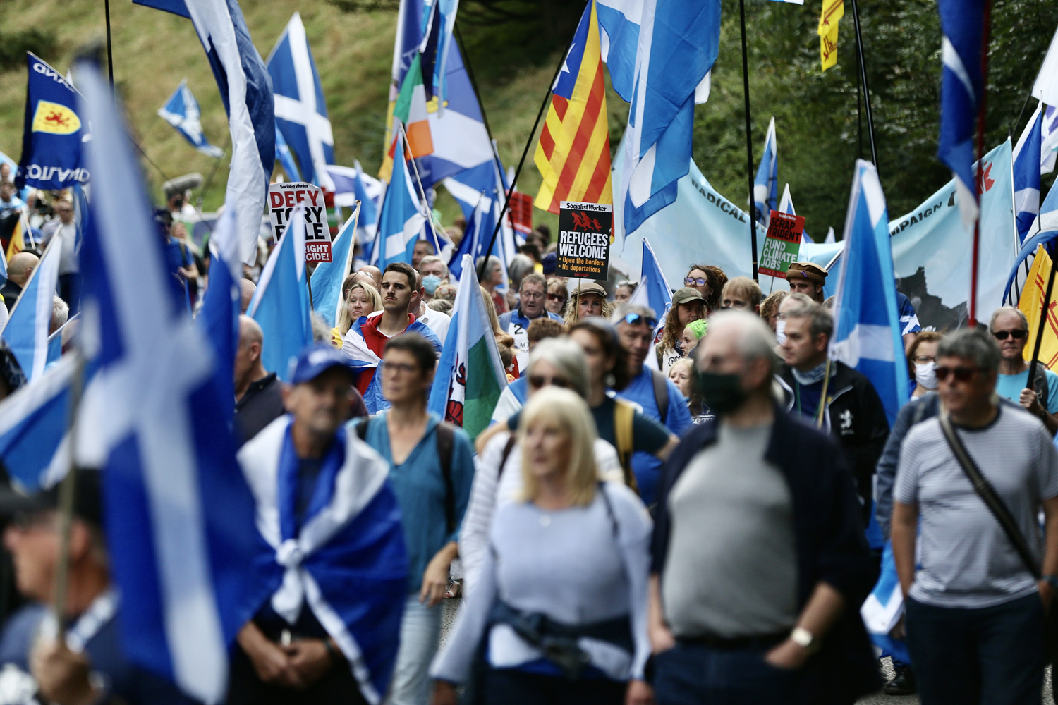 �sko� Parlamentosuna y�r�d�ler: En k�sa zamanda referandum istediler