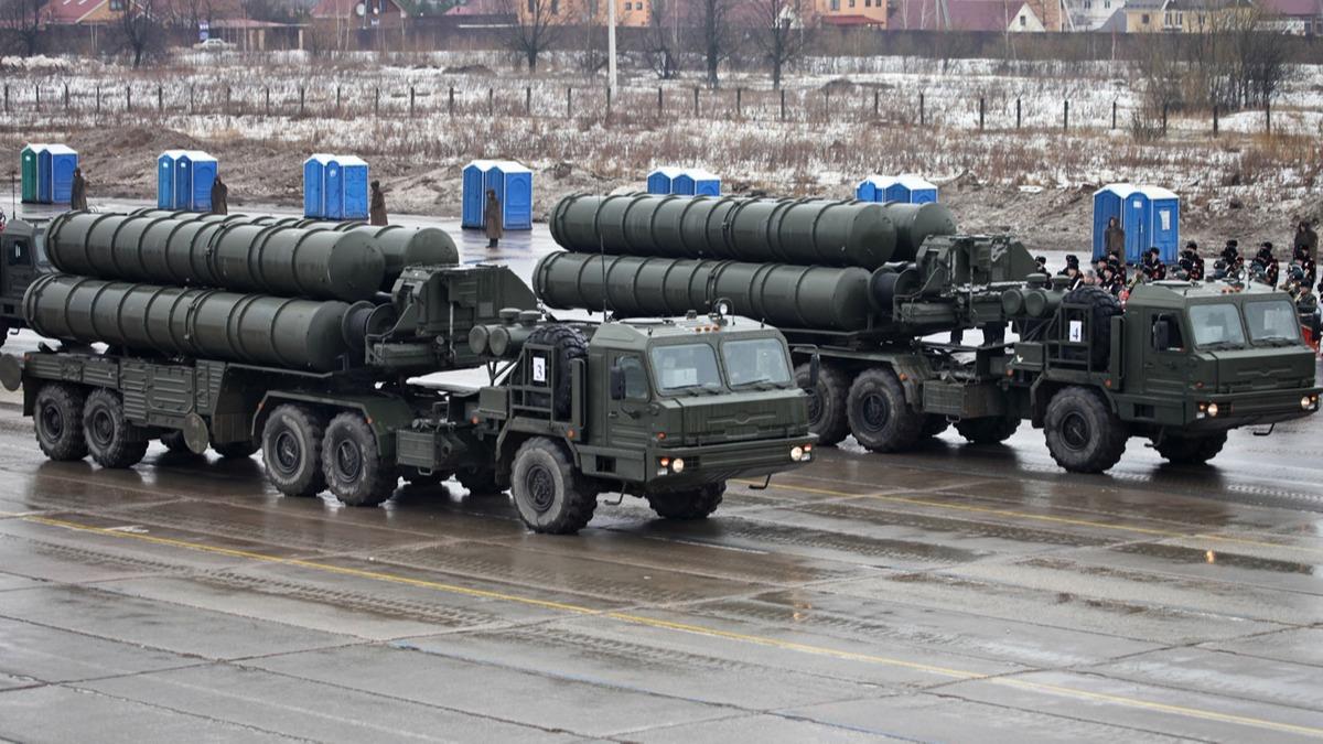 Bir lkeye daha S-400 tehdidi: Trkiye'yi brakmadlar, bizi de brakmayacaklar