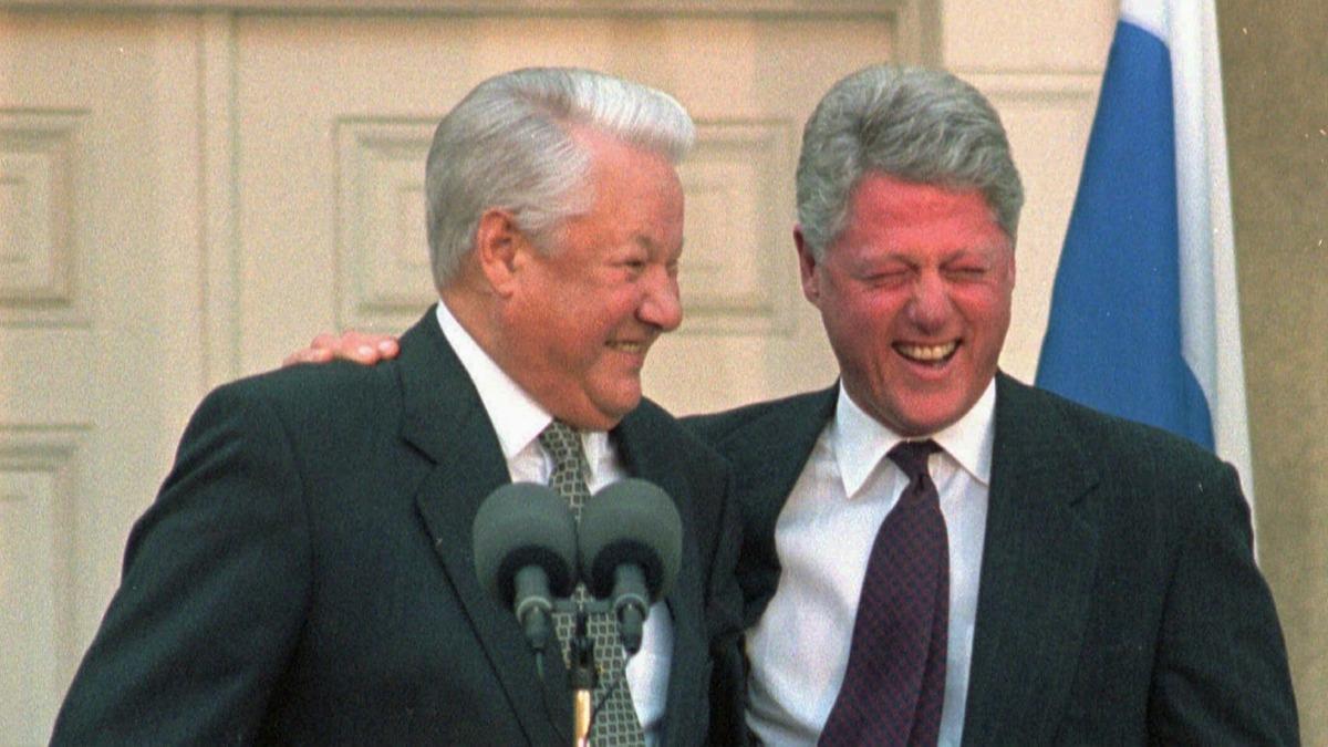 Damadndan arpc iddia! 'Clinton ve Yeltsin tuvallette sarho oldu'
