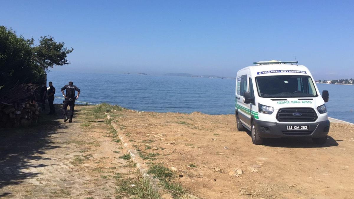 Vatandalar ihbar etti! El ve ayak bilekleri plastik kelepeyle bal bulundu 