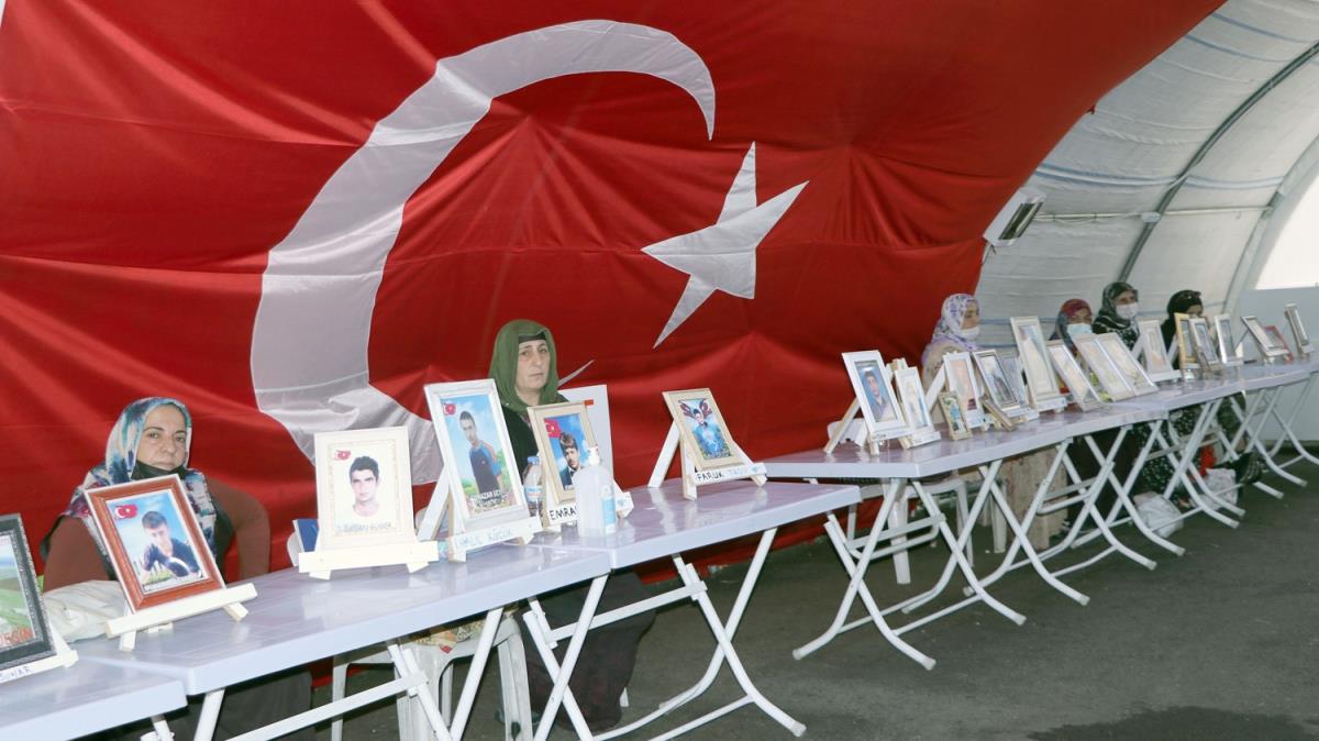 Diyarbakr anneleri evlat nbetini kararllkla srdryor