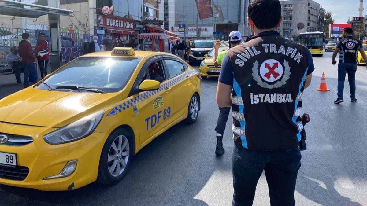 stanbul'da birok noktada taksicilere ynelik denetim yapld