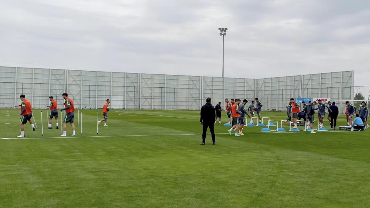 Konyaspor tam kadro