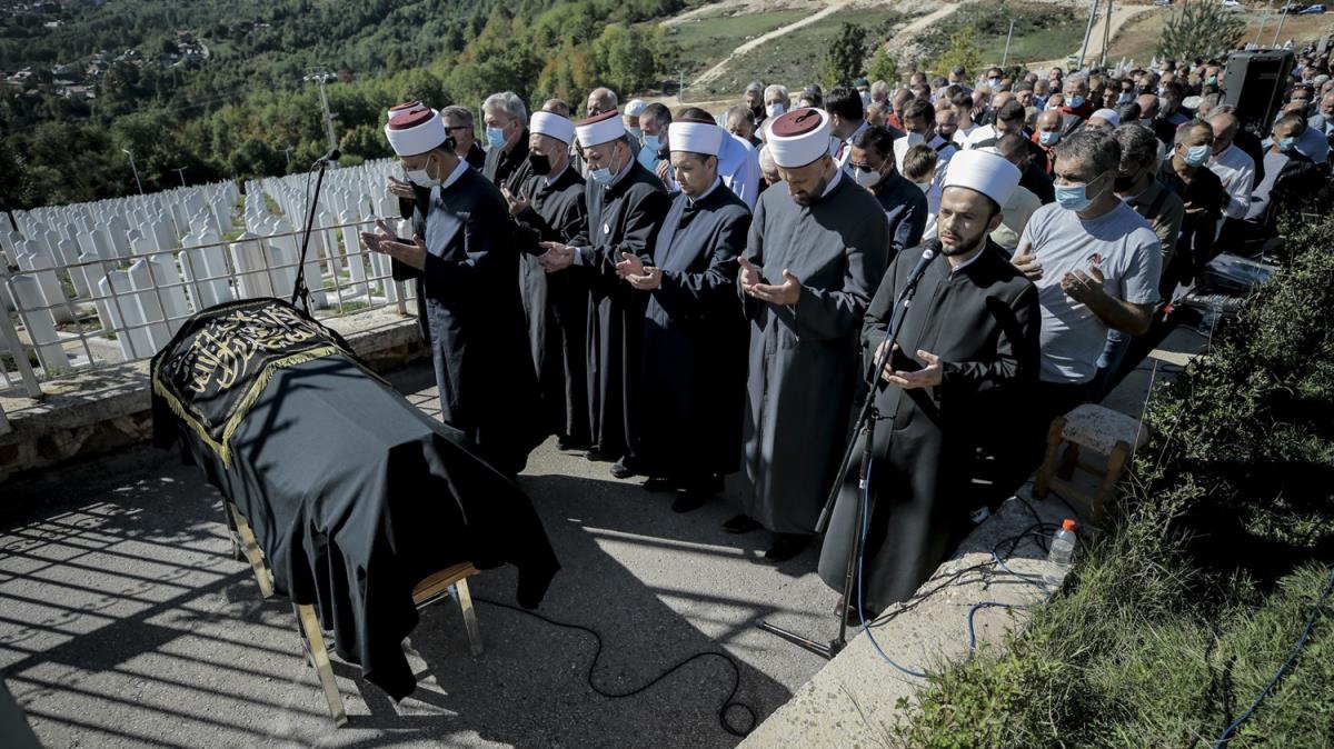 Bosna Hersekli ''Zilha teyze'' topraa verildi 