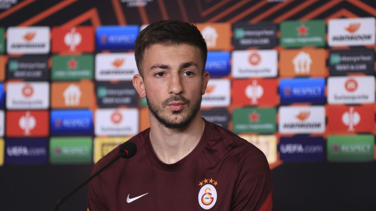 Halil Derviolu Milli Takm'da