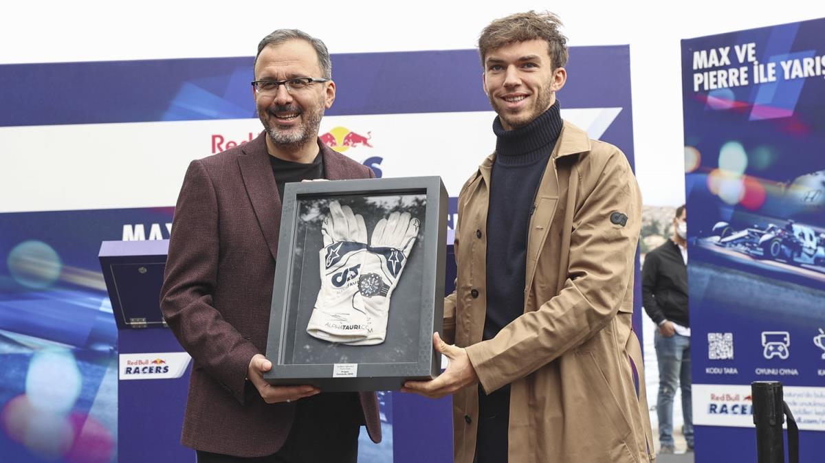 Bakan Kasapolu, F1 pilotu Gasly ile bulutu