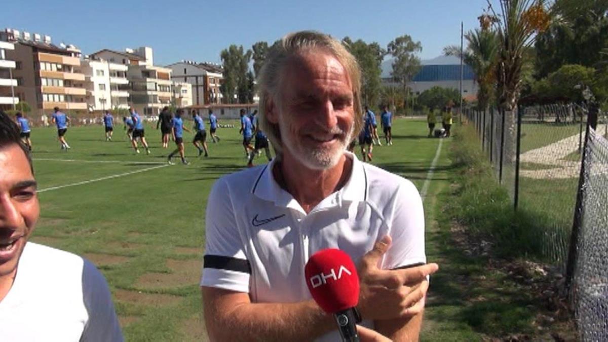 Riekerink, skenderun'da sahaya indi