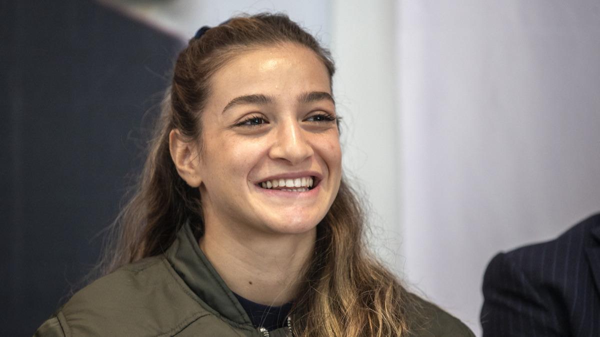 Buse Naz akrolu'nun hedefi dnya ampiyonluu