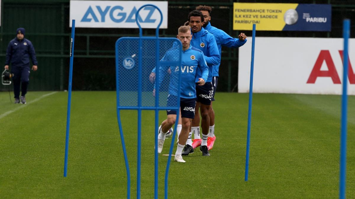 Fenerbahe'de Rossi, Samuel ve Mert Hakan takmdan ayr alt
