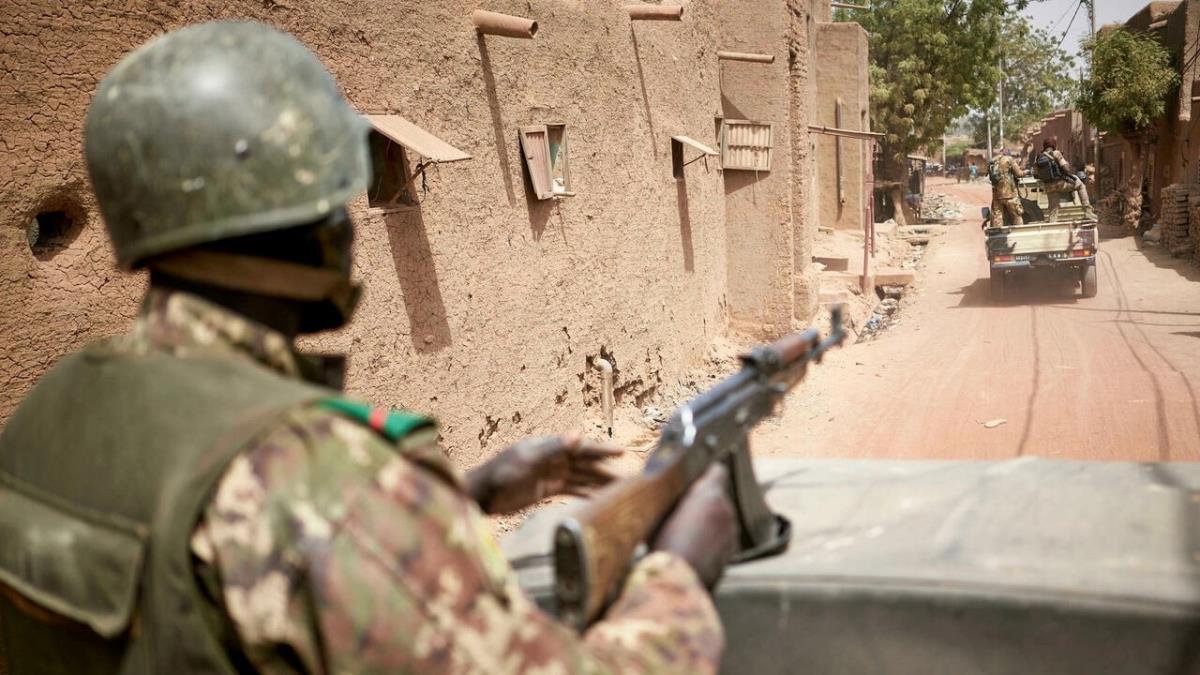 Mali'deki uzmanlara ve STK'lere gre, terr sorununu ancak milli ordu zebilir