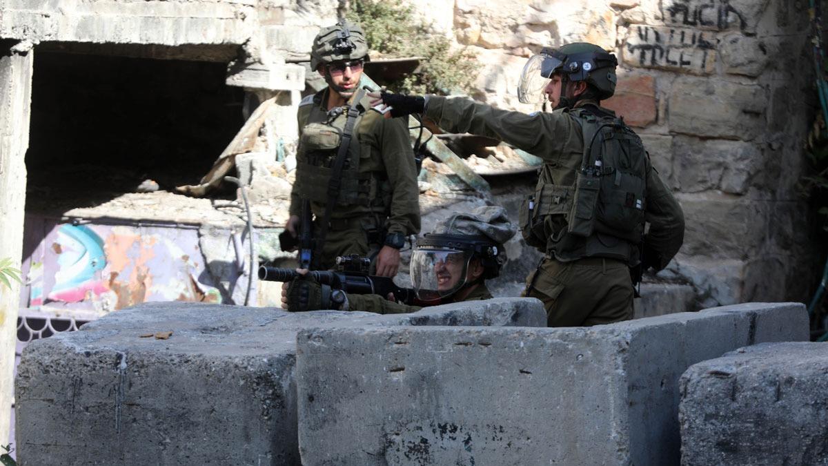 srail ordusu, Kuds ve Ramallah'ta Filistinli 2 ocuu yaralad