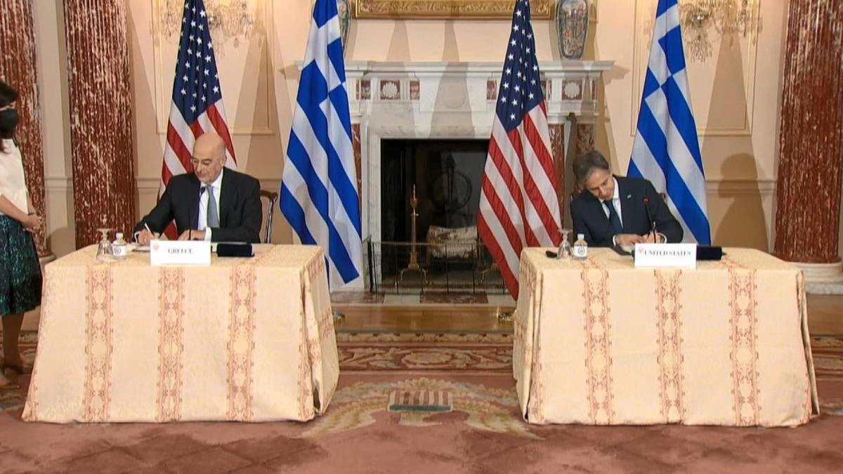 ABD ile Yunanistan imzalar att: Komu savasz igali resmen onaylad! 