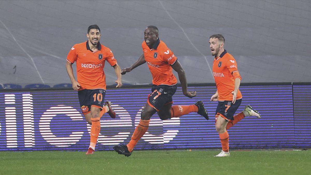 Baakehir'de Stefano Okaka durdurulamyor