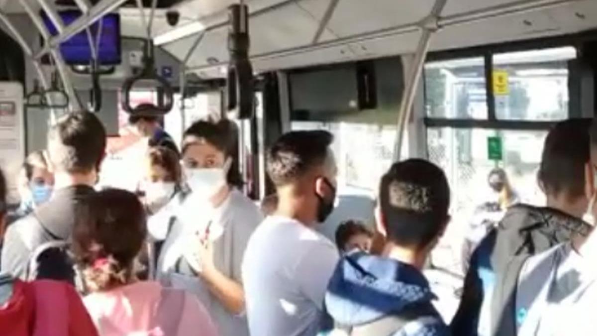 Otobste 'sosyal mesafe' tepkisi