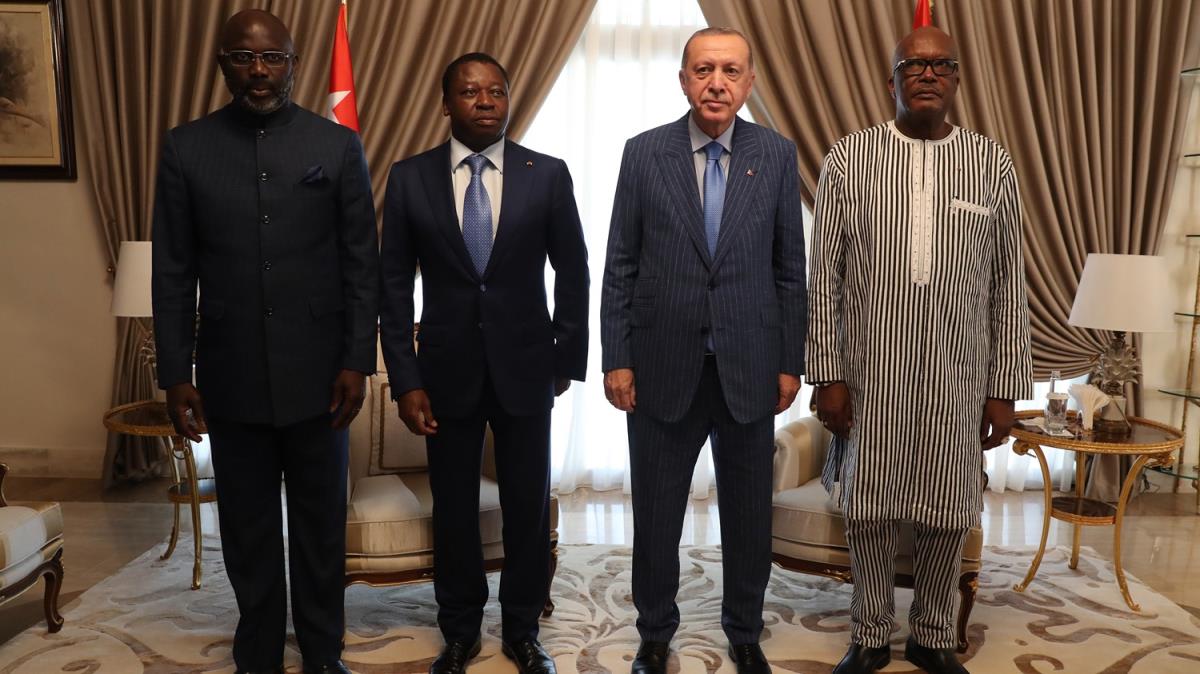 Cumhurbakan Erdoan, Togo'da  Afrika lkesinin liderleriyle bir araya geldi 