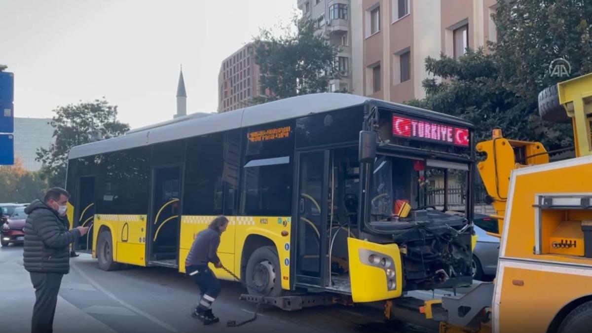 Bayrampaa'da ETT otobs kazas