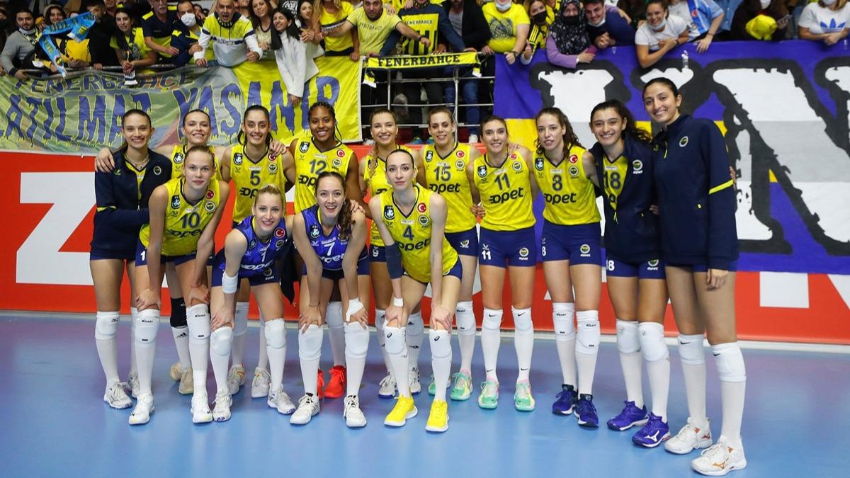 Fenerbahe Opet'ten rahat galibiyet