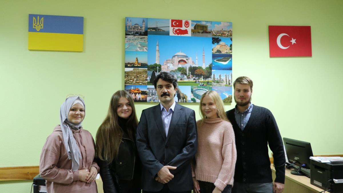 Ukrayna'da Trke'ye ilgi artyor