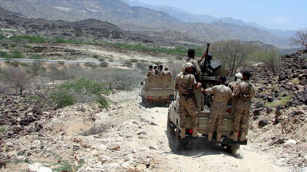 Yemen'de Husilerle atmalarda ordudan 4 yksek rtbeli subay ld