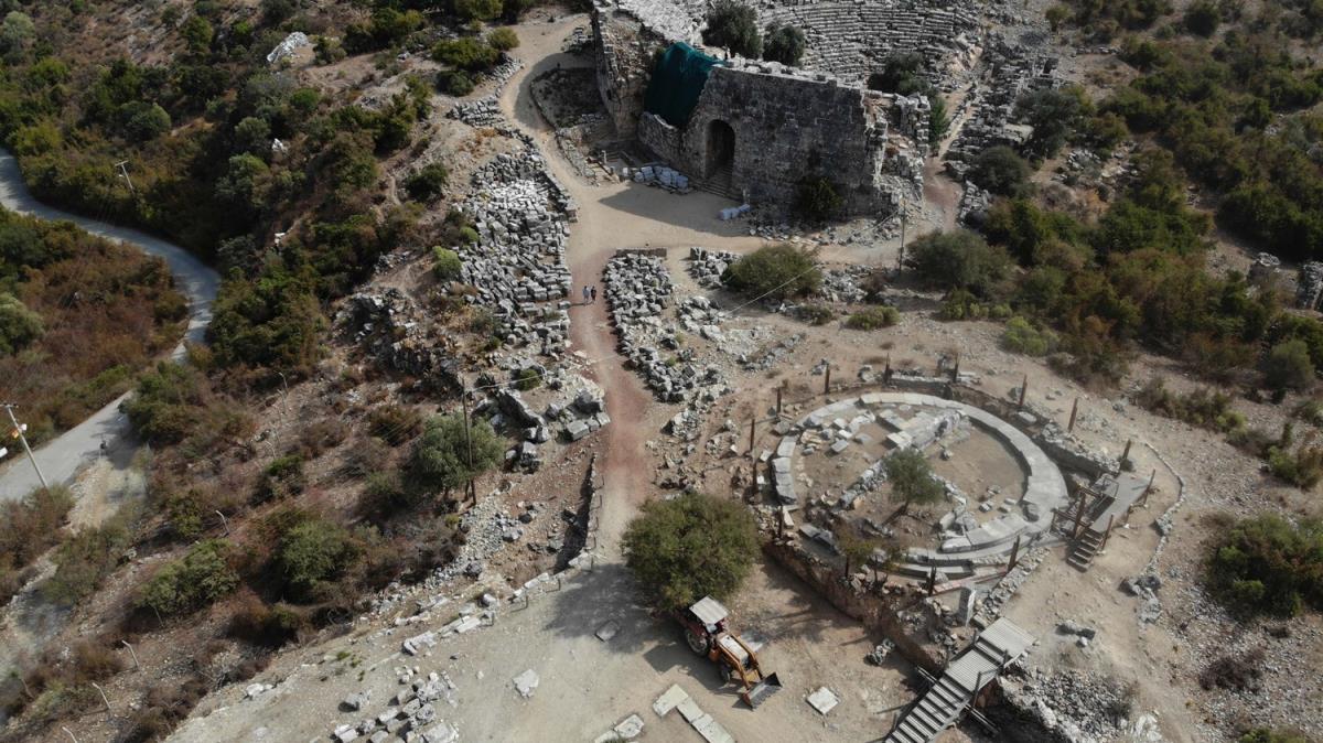 3 bin yllk antik kentin kaplar aralanyor