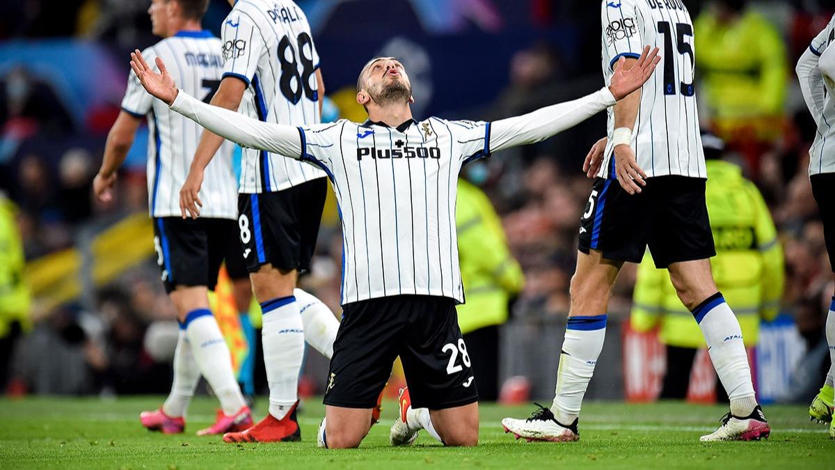 Merih Demiral Manchester'da yldzlat! ''Sper ve kahramanca...''