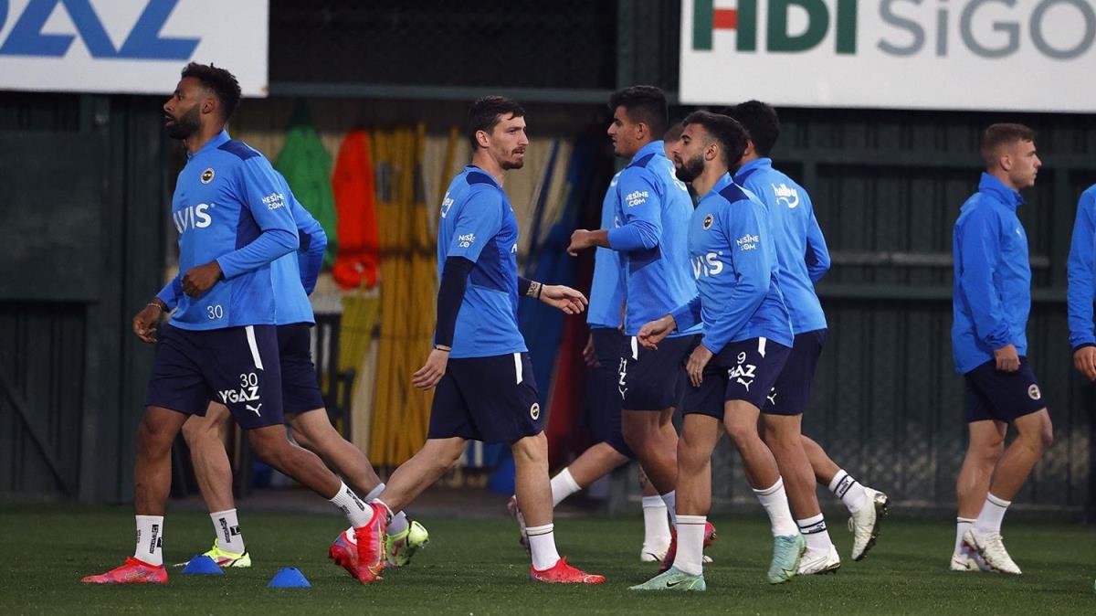 Fenerbahe'de Alanyaspor ma mesaisi balad
