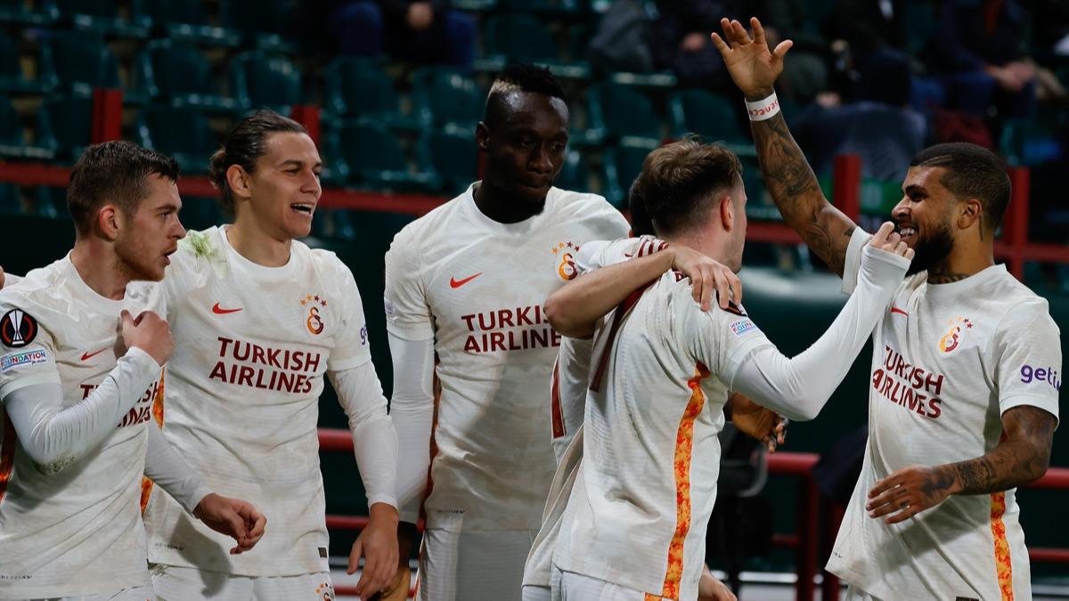 Galatasaray, Lokomotiv Moskova deplasmanndan lider dnd