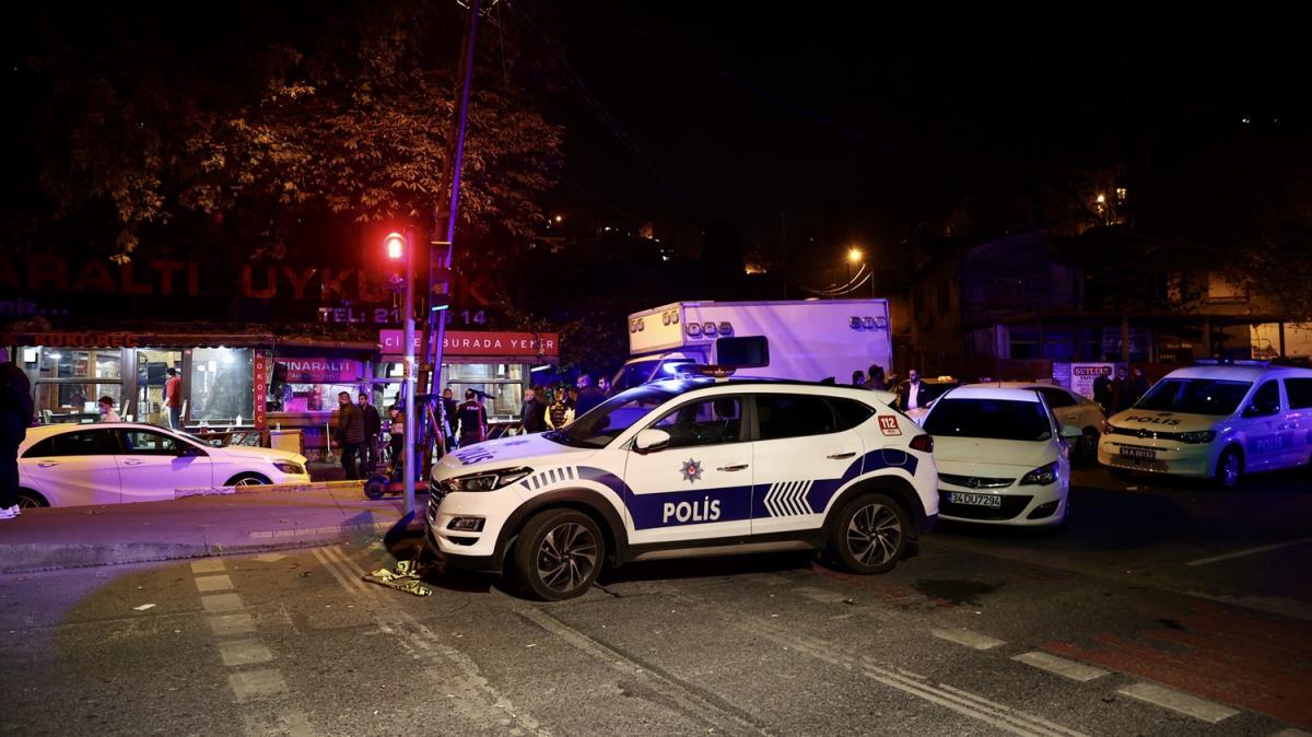 Beyolu'nda silahlar patlad: Yarallar var