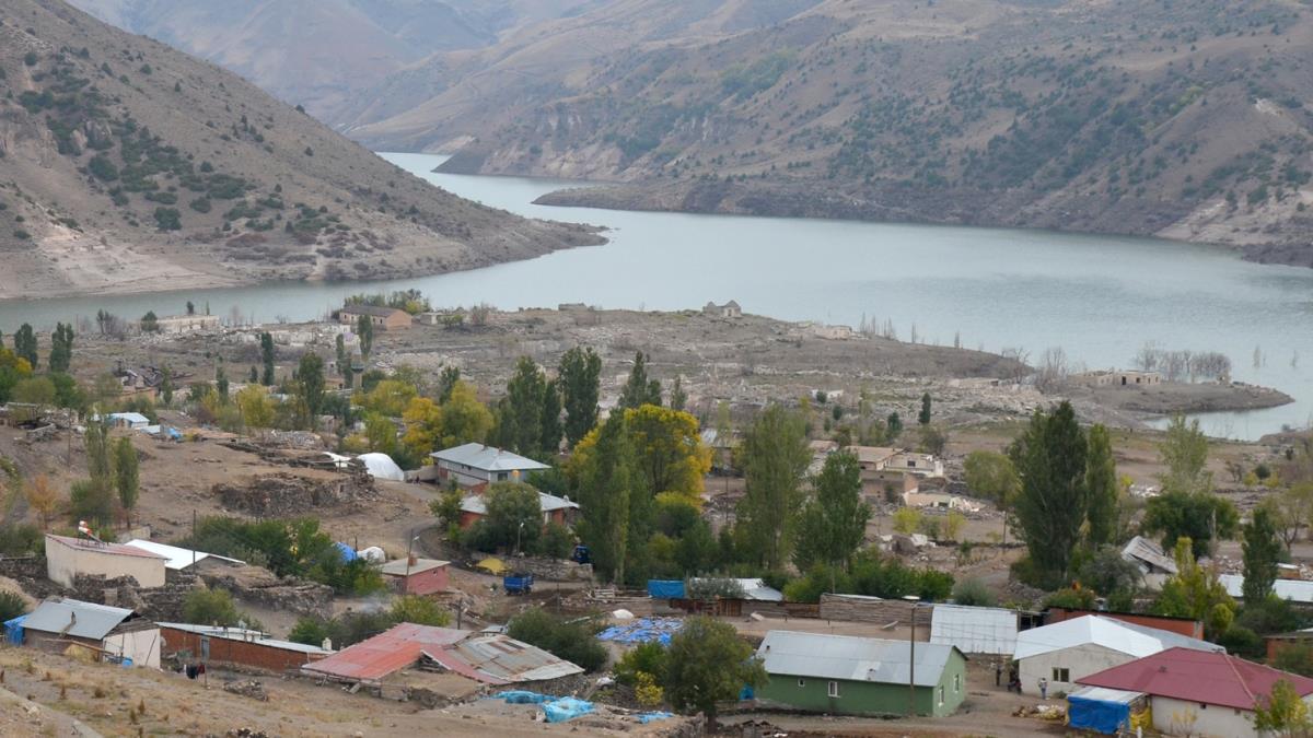 Karakurt HES Baraj'nda su seviyesi dmeye devam ediyor