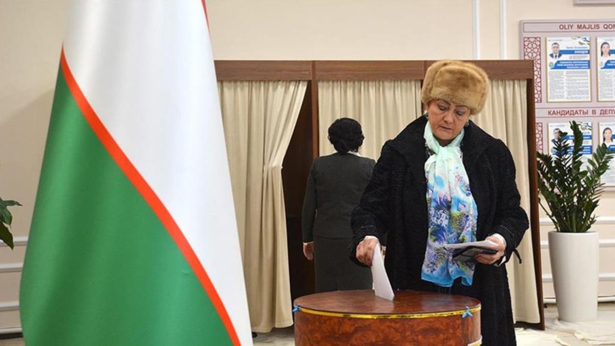 zbekistan'da cumhurbakanl seimleri iin oy kullanma ilemi balad