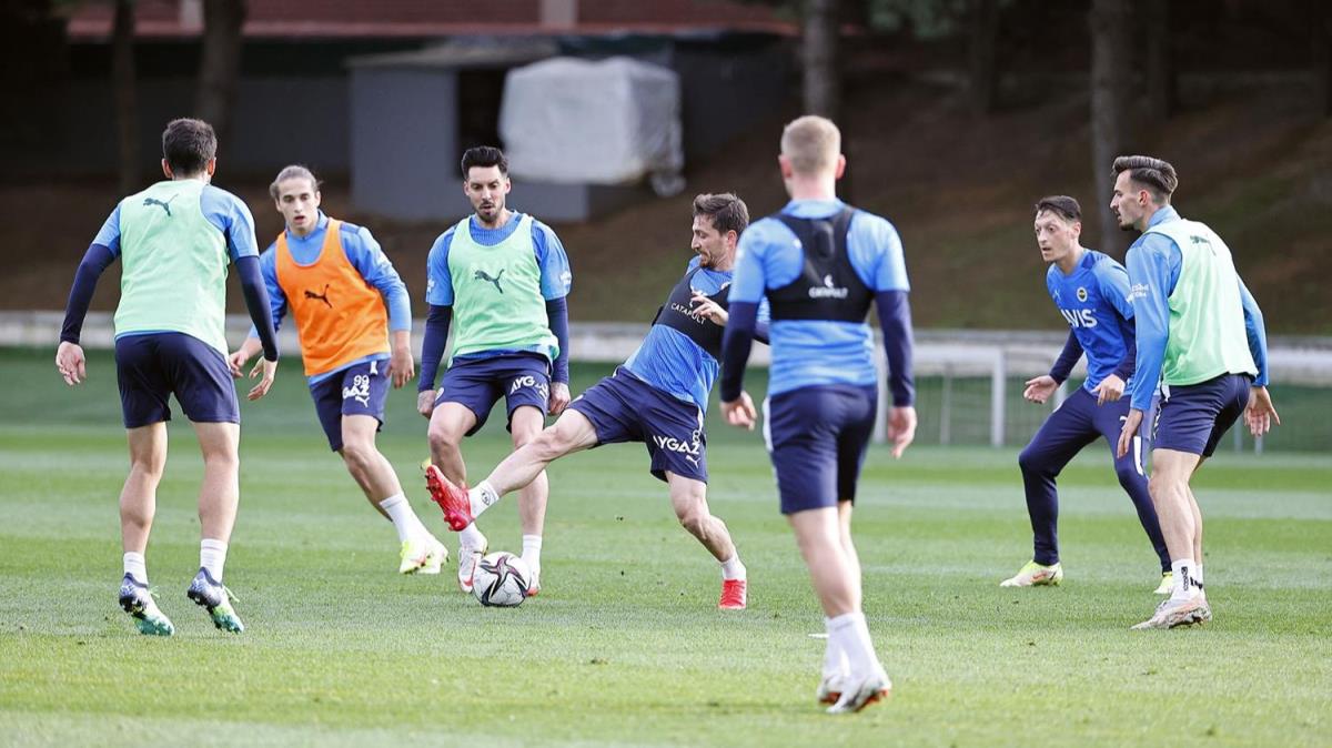 Fenerbahe'de Konyaspor mesaisi balad
