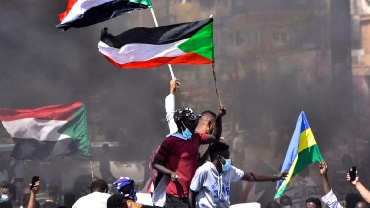 Sudan Babakanlk Ofisi'nden darbe aklamas