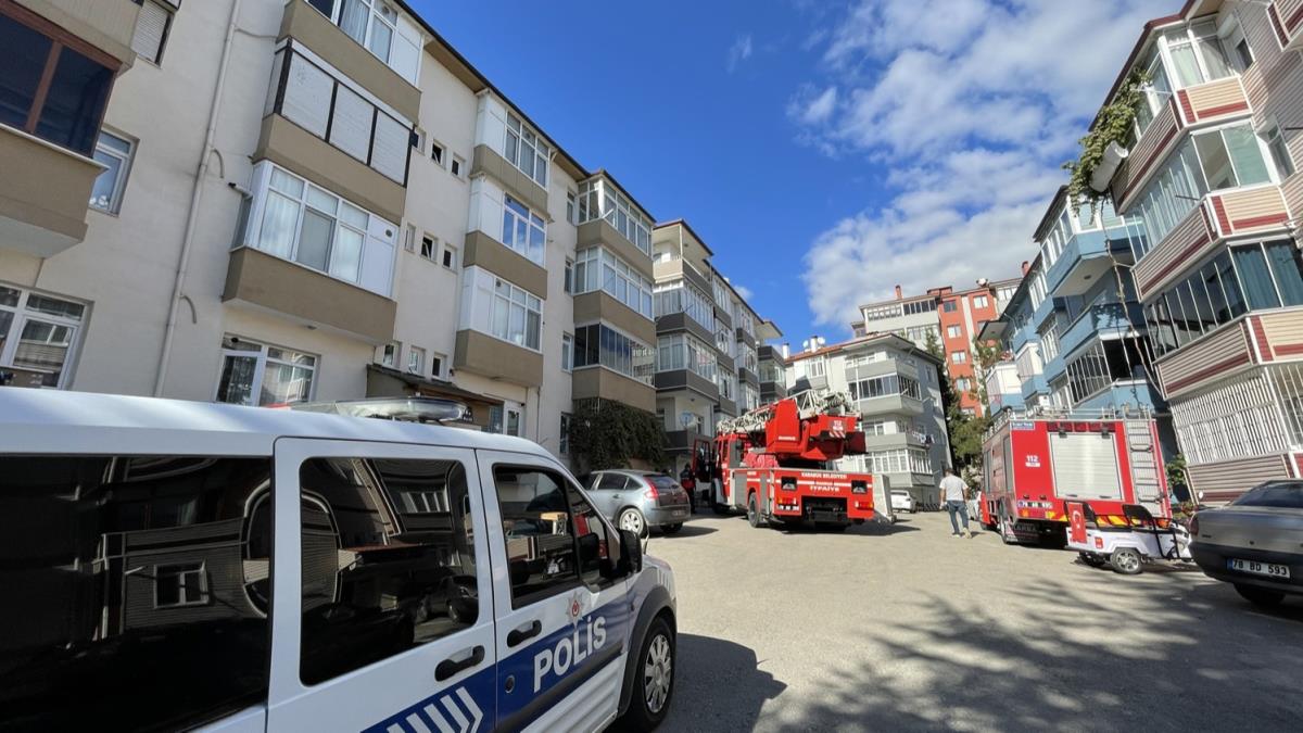 Yaknlar ihbar etti! Evinde cesedine ulald