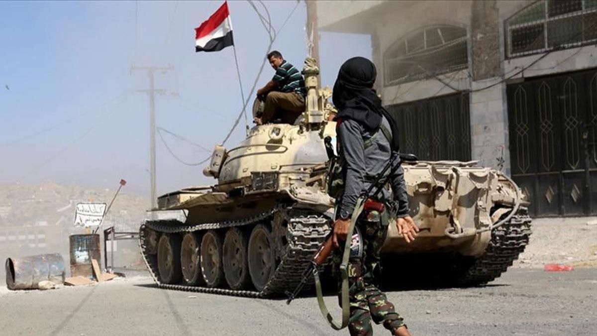 Yemen ordusu: Taiz'in farkl cephelerinde Husilere ynelik saldr balatld
