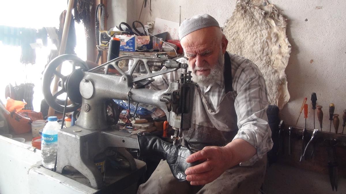 Yok olmaya yz tutan mesleini ilk gnk akla srdryor