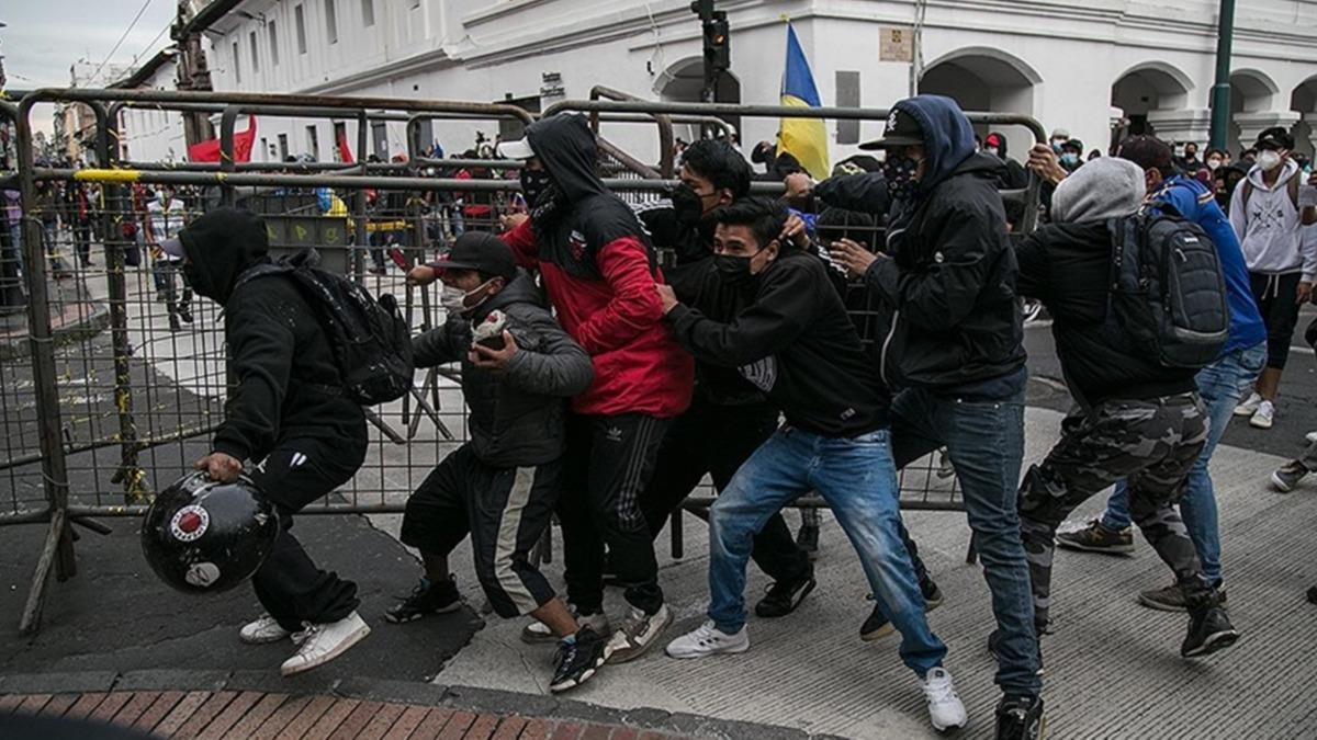 Ekvador'da hkmet kart protestolarda olaylar kt