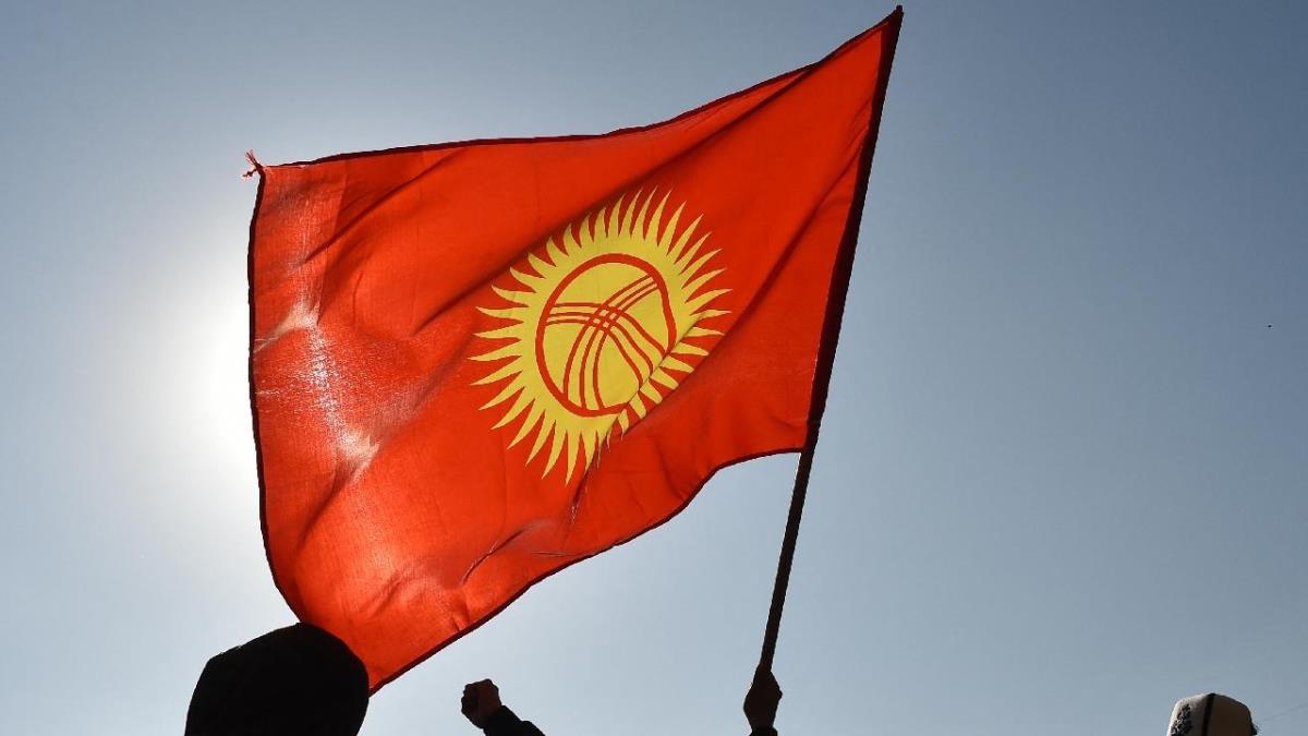 Krgzistan'da Tarm Bakan Yardmcs ve selefi gzaltna alnd