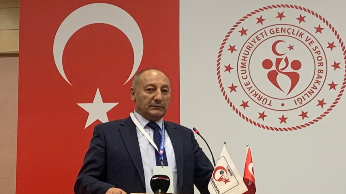 Talat nl, Trkiye Halter Federasyonu Bakan oldu