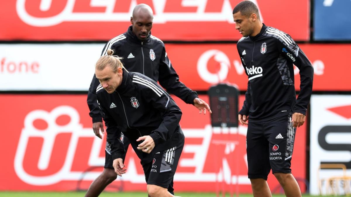 Beikta'ta Atiba ve Mehmet Topal geri dnd