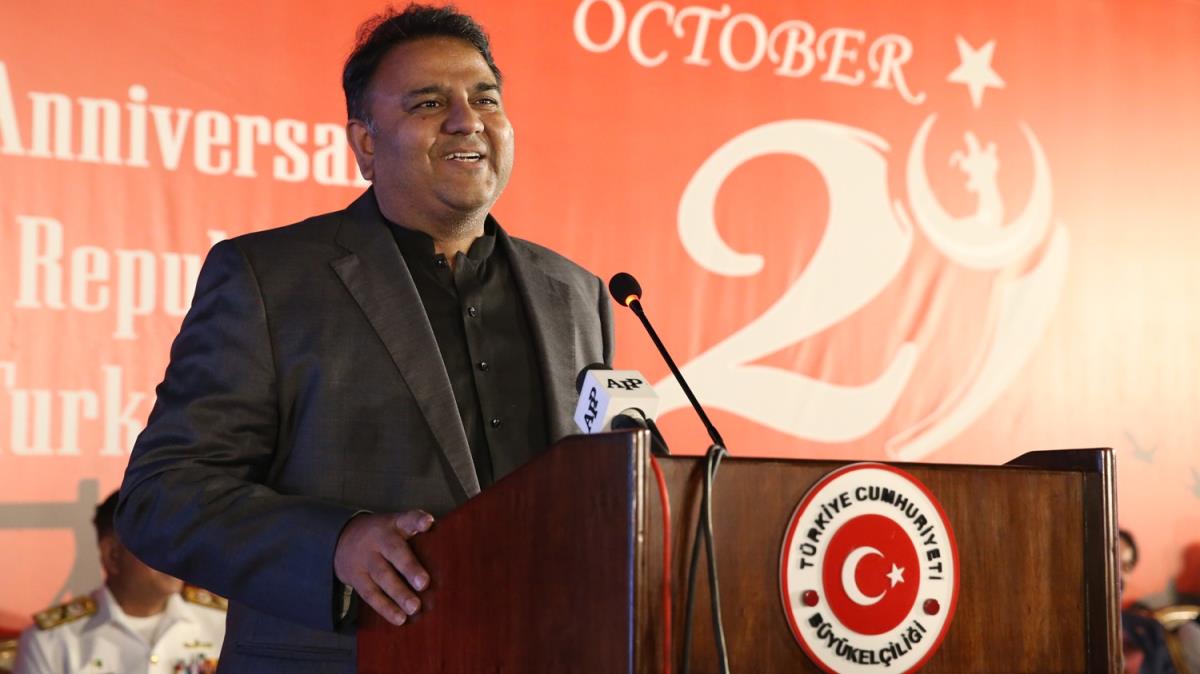 ''Trkiye Mslman birliinin semboldr''