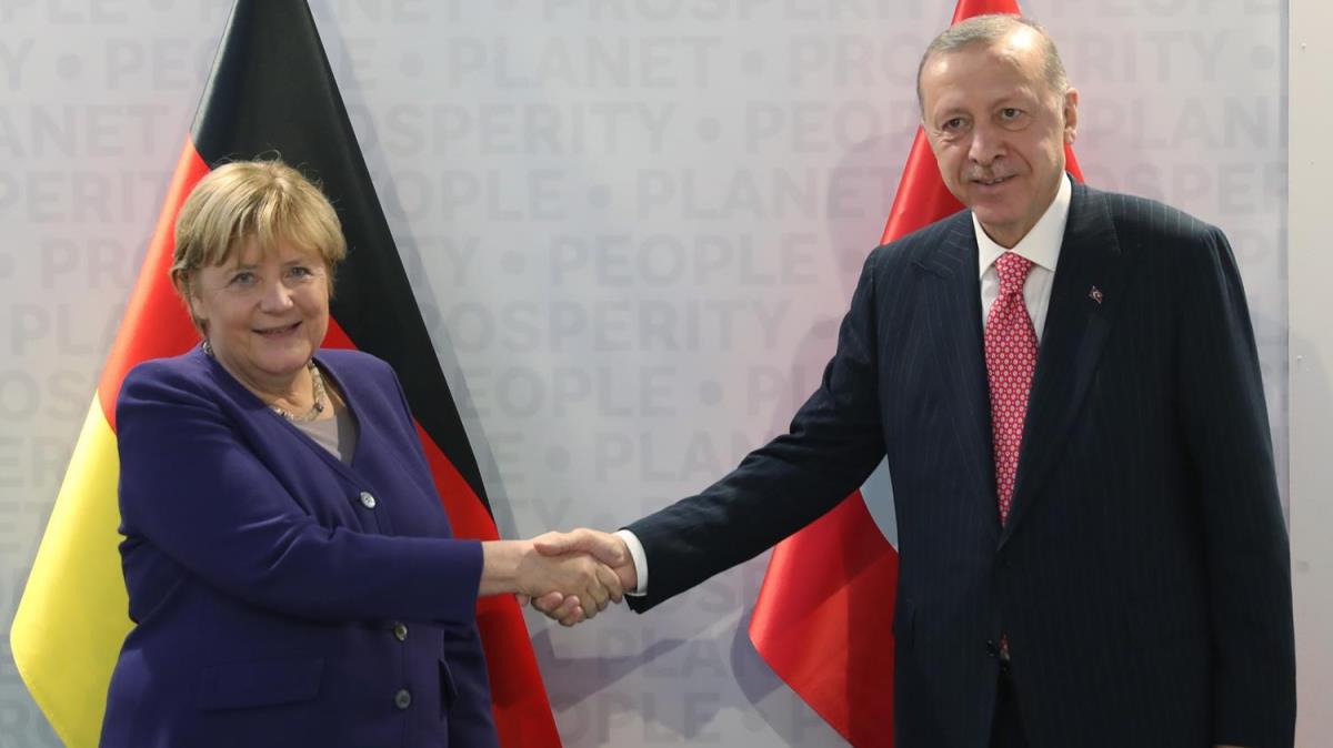 Cumhurbakan Erdoan, Almanya Babakan Merkel'i kabul etti 
