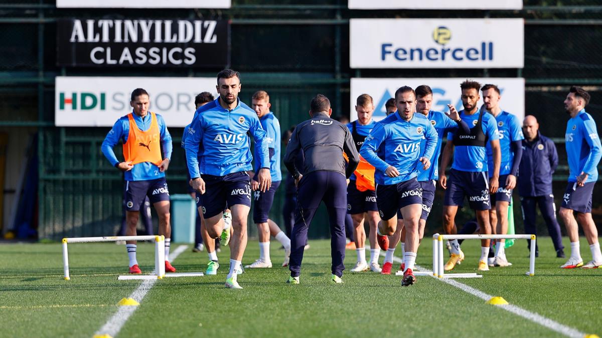 Fenerbahe'de Royal Antwerp ma mesaisi balad